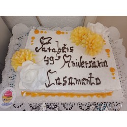 Bolo cobertura creme c/hóstia personalizada